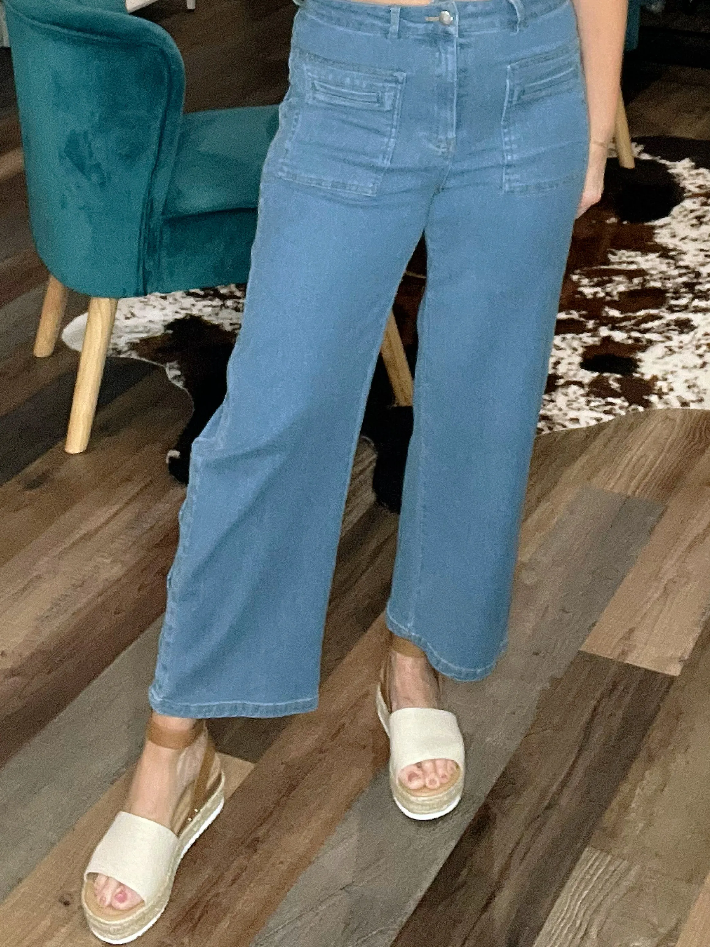 Scallop Side Seam Denim Pants
